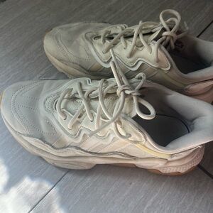 Adidas ozweego sneaker